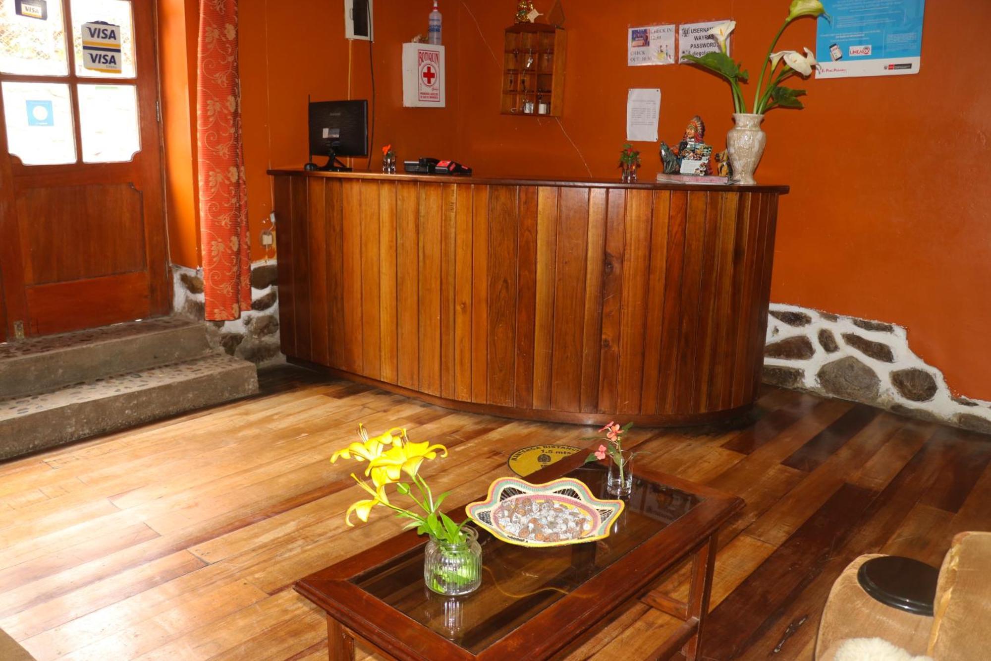 Wayras Hostal Ollantaytambo Exteriör bild