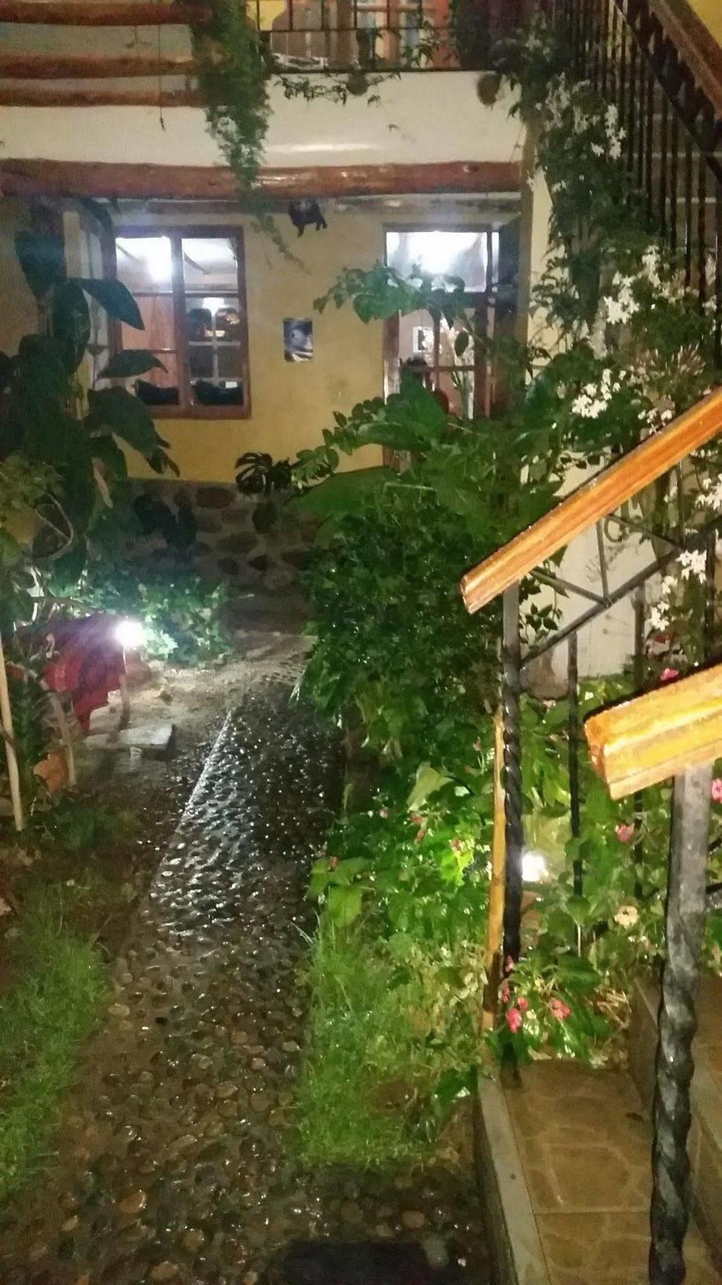 Wayras Hostal Ollantaytambo Exteriör bild